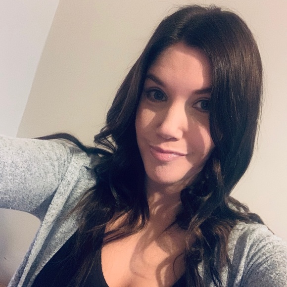 Meet your Posher, Tara - Picture 1 of 1